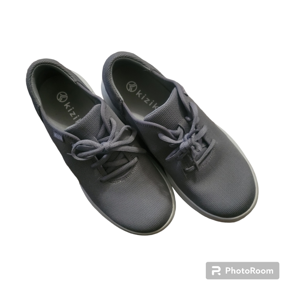 Kizik Madrid Gray Shoes Women's Size 8.5 or Men's 7